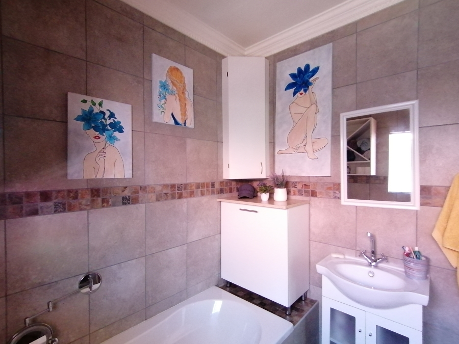 3 Bedroom Property for Sale in Stilfontein Ext 4 North West